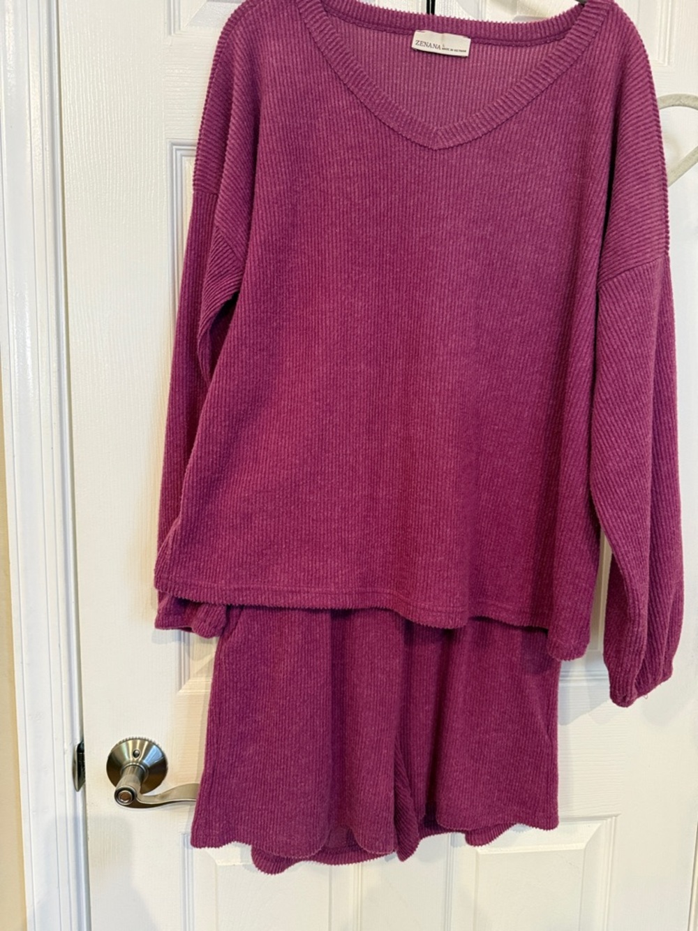Zenana Outfitters Magenta Ribbed V‑Neck Lounge Set